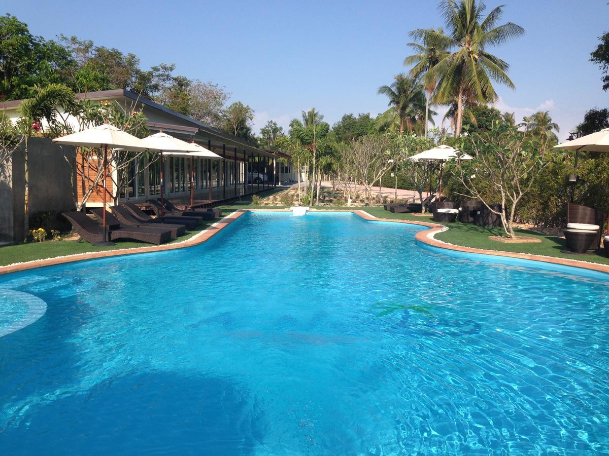 Check In And Chill Out Hotel Ban Laem Sok Luaran gambar