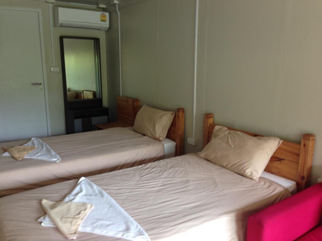 Check In And Chill Out Hotel Ban Laem Sok Luaran gambar