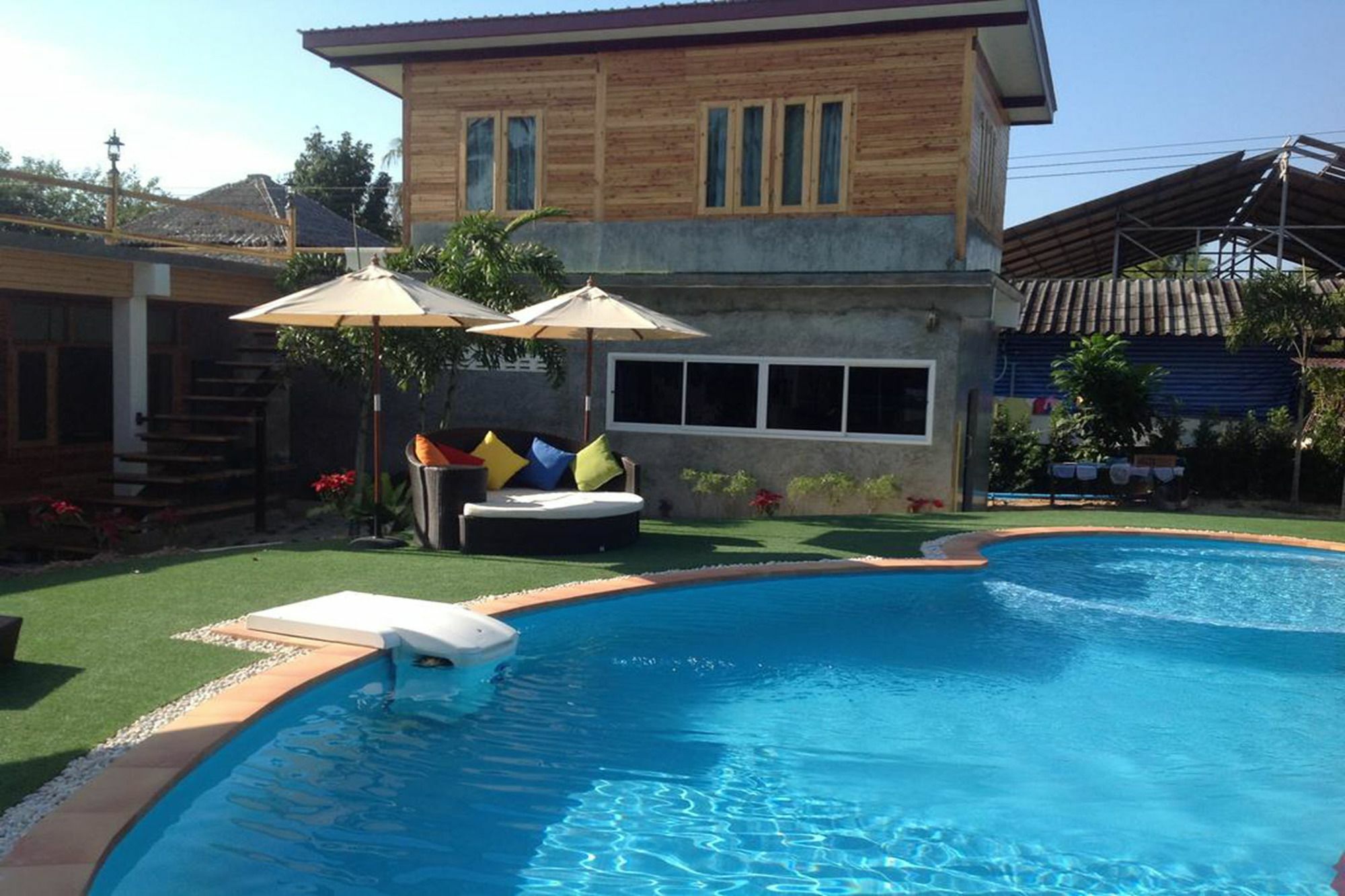 Check In And Chill Out Hotel Ban Laem Sok Luaran gambar