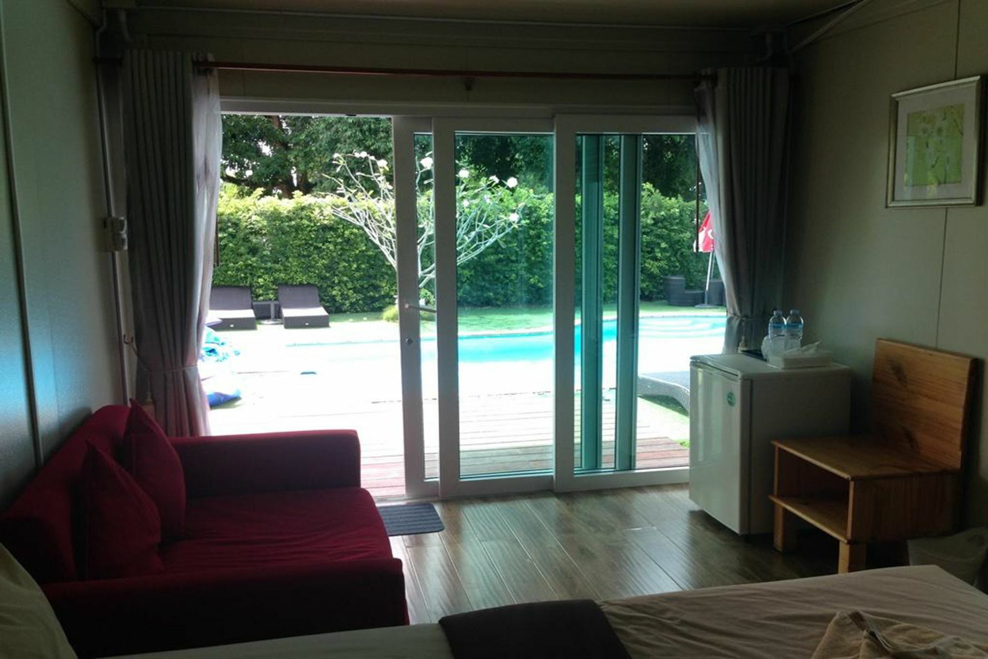 Check In And Chill Out Hotel Ban Laem Sok Luaran gambar